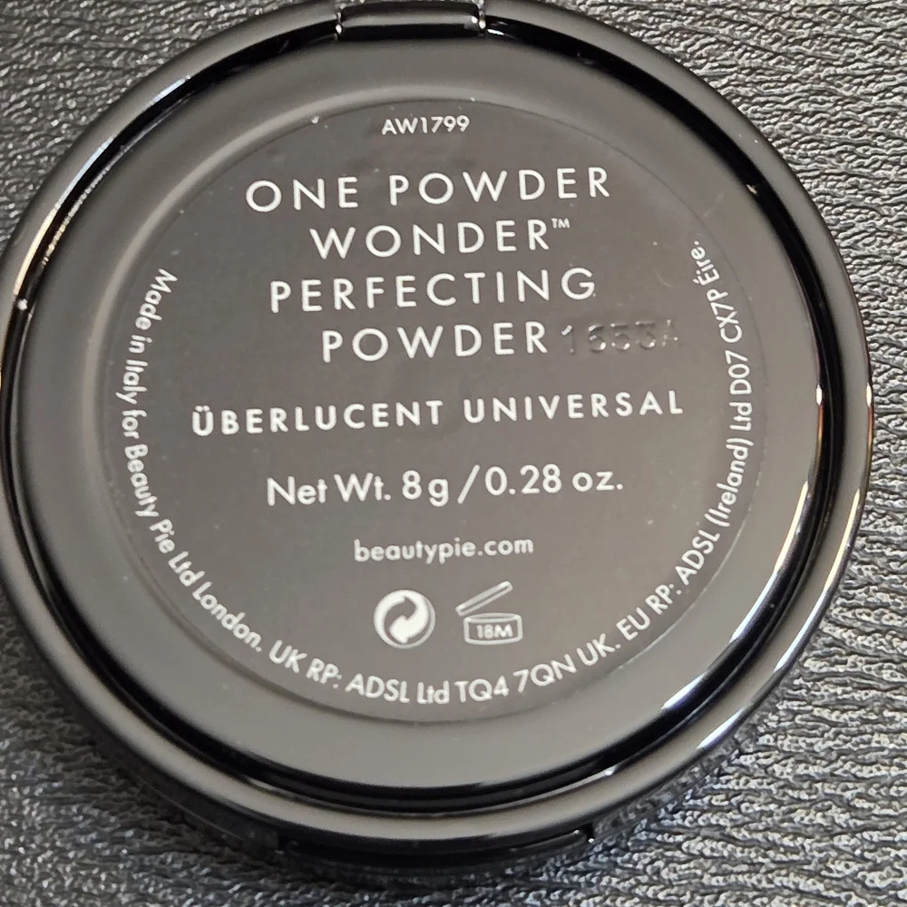 Beauty Pie Made in Italy One Powder Wonder Perfecting Powder